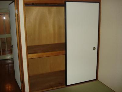 収��納