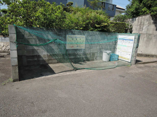 ゴミ出し場