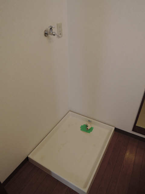 ベルテ新栄 3階 洗濯機置場