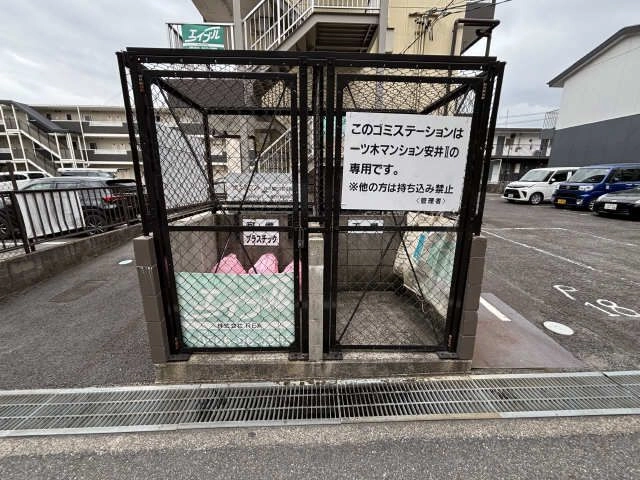 敷地内ゴミ置き場