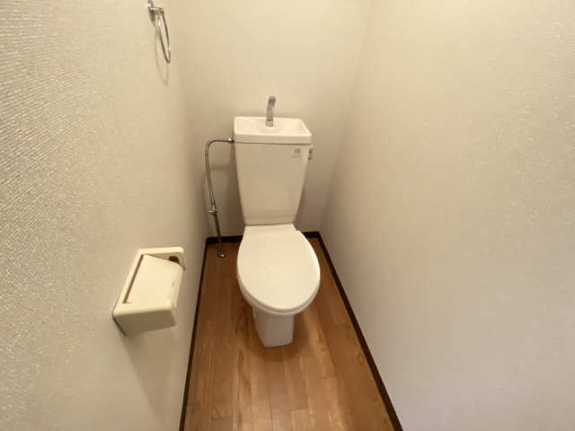 アリゼエンヌ 1階 WC