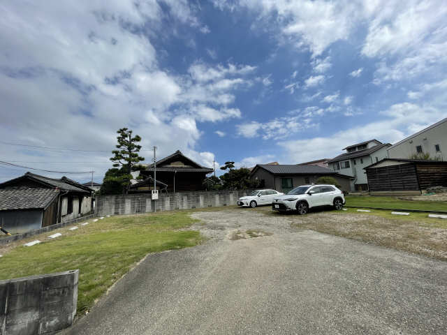 グランドール  駐車場