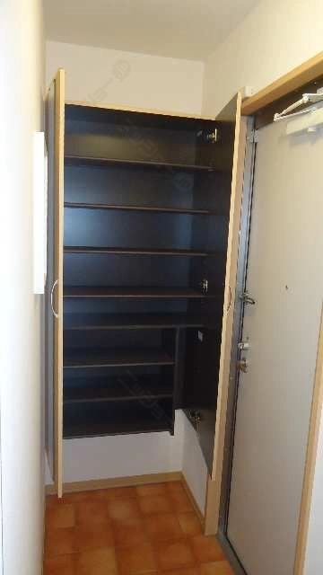 シューズボックス