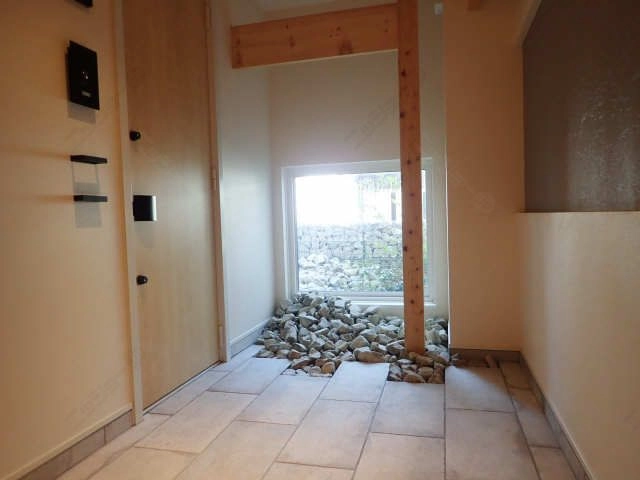 エントランス内