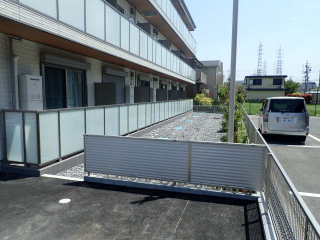 建物南側
