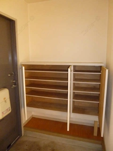 シューズボックス