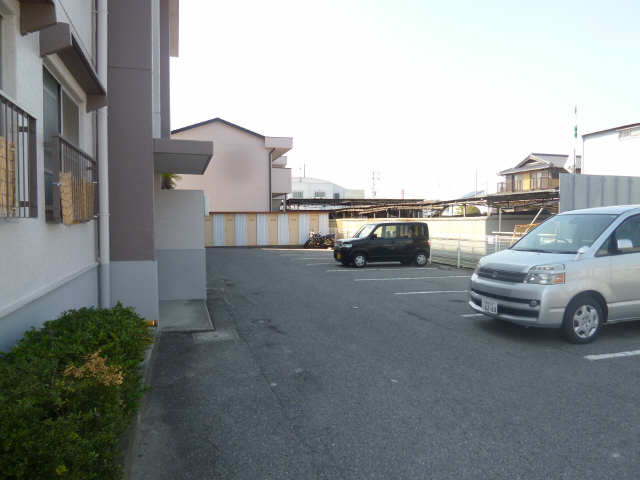 コーポ武田 4階 駐車場