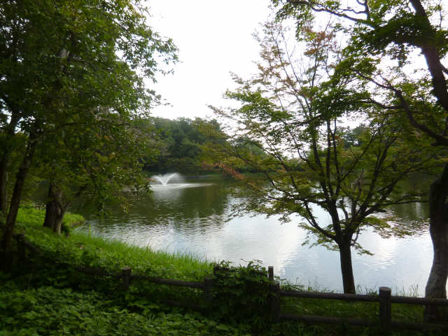 東公園