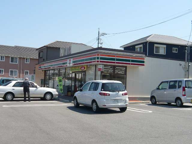 セブンイレブン形原店