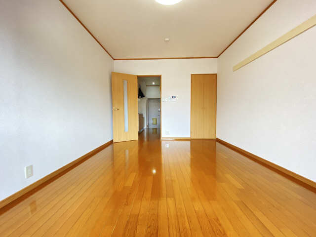 アーバン藤川 1階 洋室
