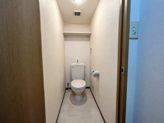 ラ・ぺジブル 1階 WC