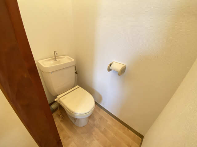コーポ五反田 1階 WC