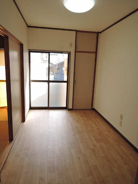 コーポ五反田 1階 室内