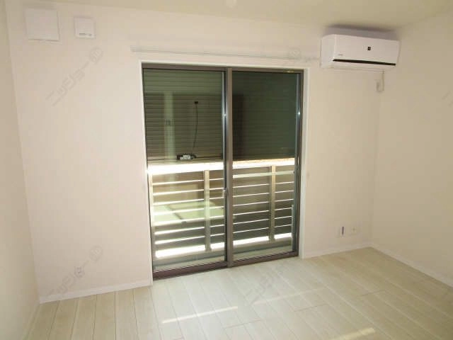 シャッター式雨戸