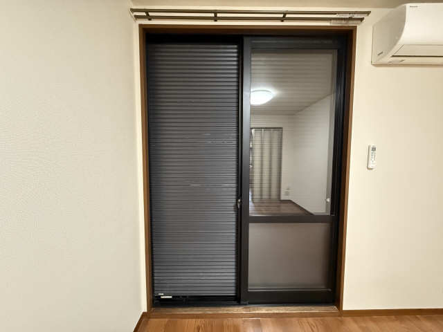 シャッター雨戸