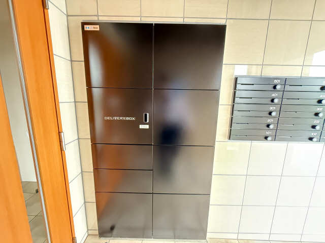 宅配ボックス