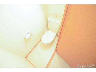 レオパレスミュニＢ 2階 WC