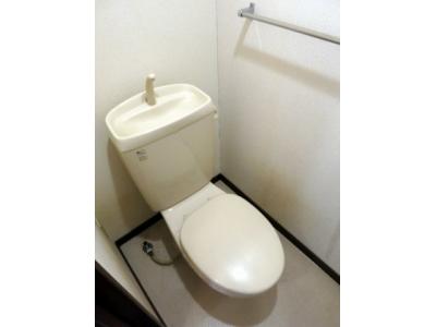 アンソレイエ京ヶ峰　Ⅱ 1階 WC
