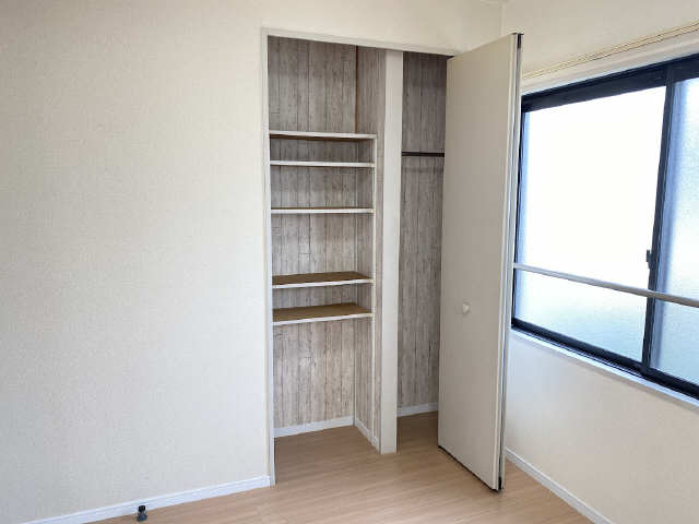 洋室（北）の収納