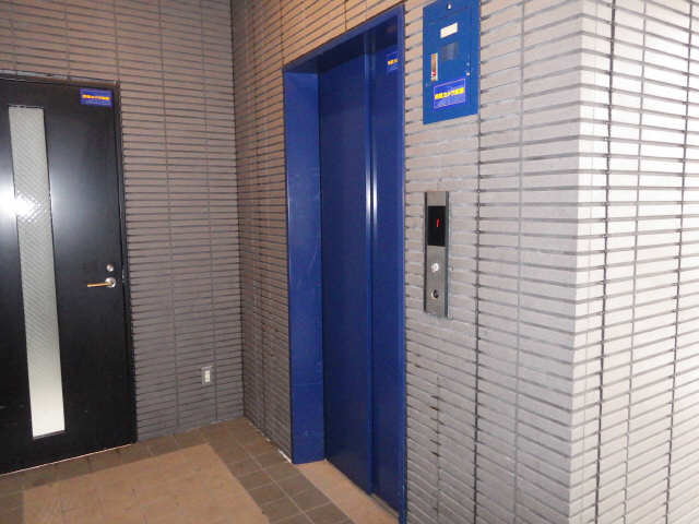 サンマール牛巻 6階 エレベーター
