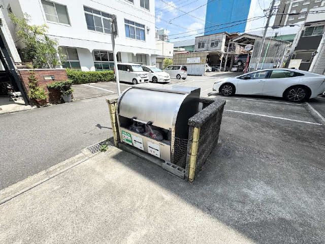 ゴミ置き場