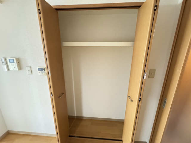 キッチン横収納