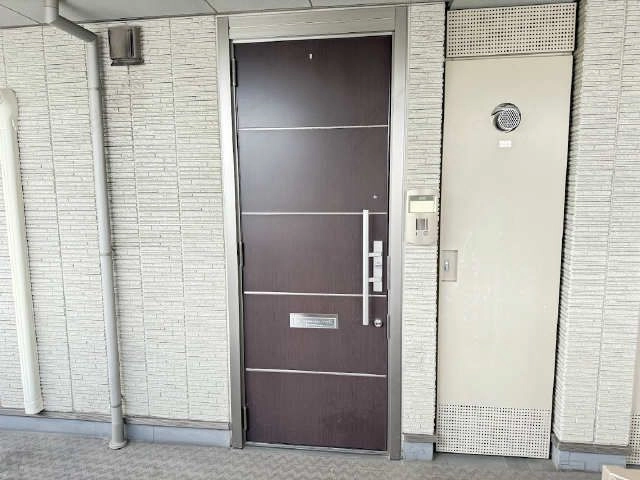 玄関扉