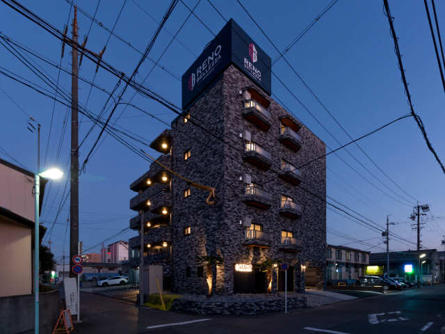 外観（夜）