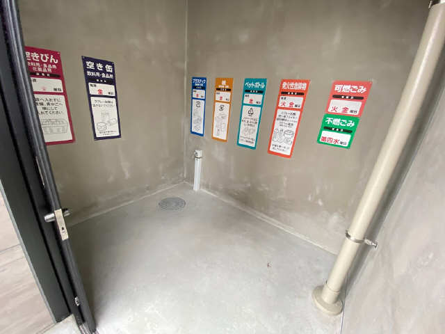ごみ置き場