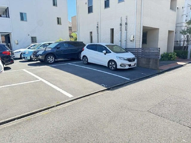 駐車場（敷地外）