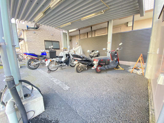 バイク置場