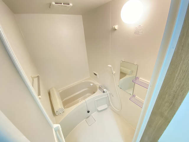 コンフォール鳴浜 1階 浴室