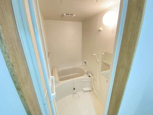 コンフォール鳴浜 2階 浴室