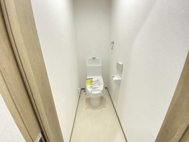 コンフォール鳴浜 3階 WC