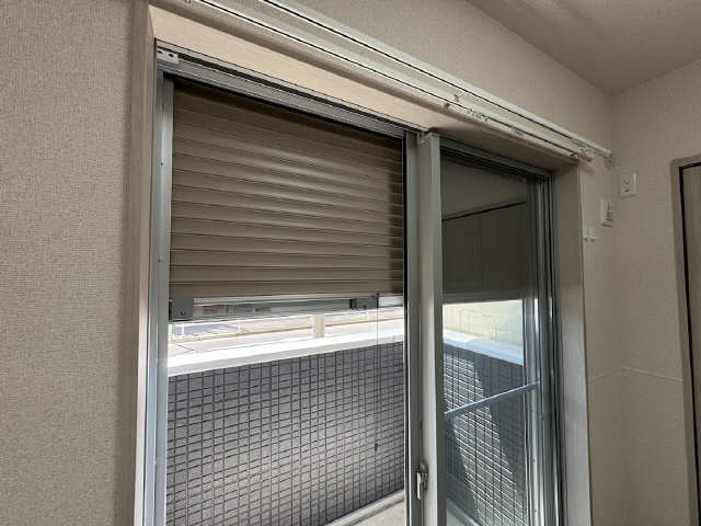 シャッター雨戸