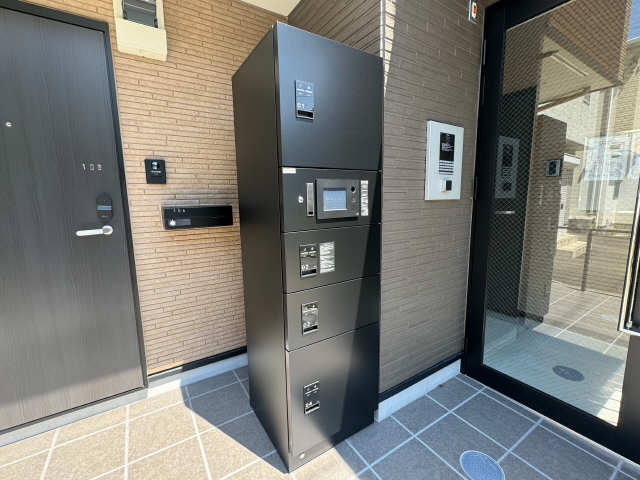 宅配ボックス