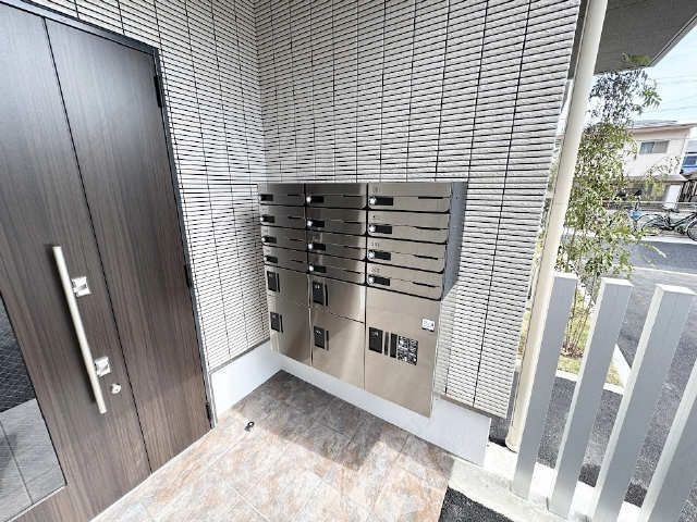 郵便ポストと宅配BOX