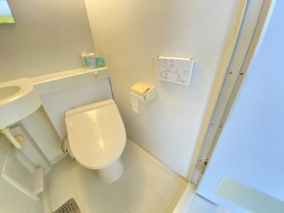 ホワイトシャトー熱田 6階 WC