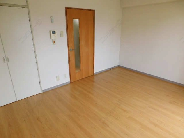 室内4