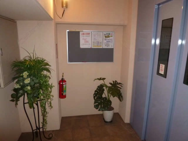 エントランス内