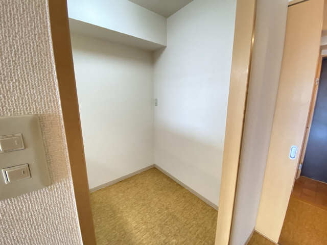 冷蔵庫置き場