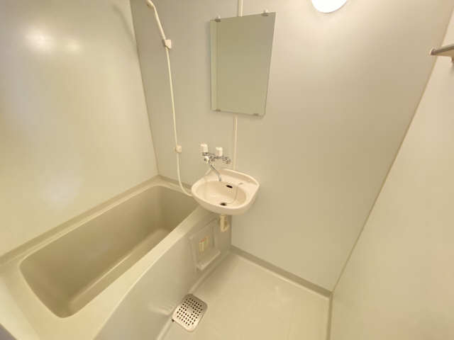コンフォートコダマ 4階 浴室