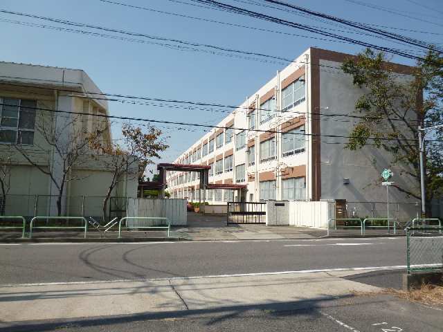 名塚中学校