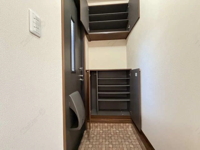 シューズボックス