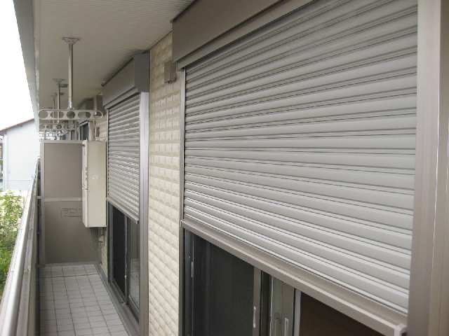 シャッター雨戸