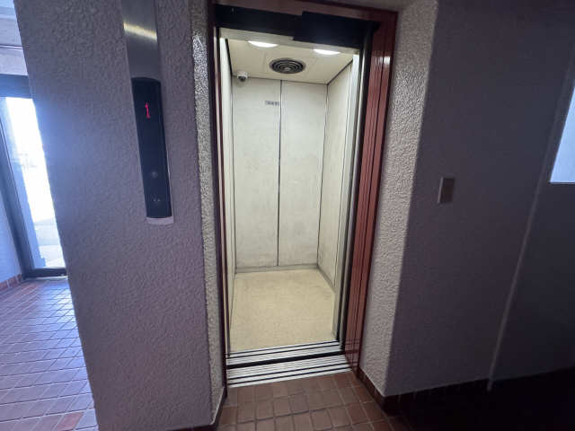 エレベーター