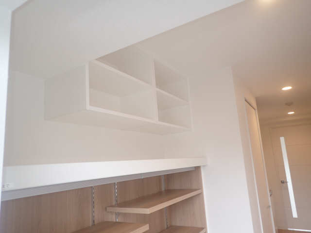 玄関上部棚