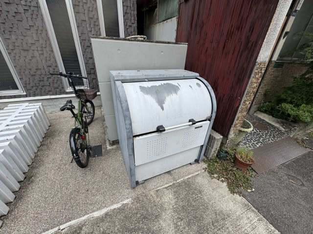 ゴミ置き場