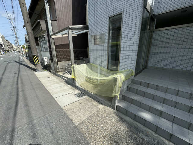 ごみ置き場