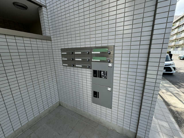 宅配ボックス